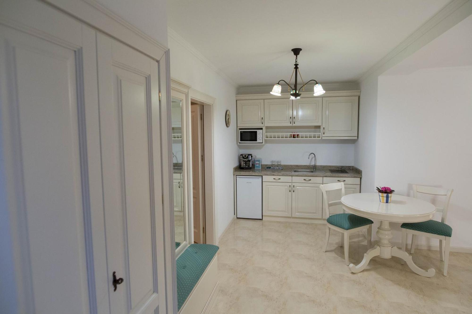 Baroc Apartments & Studio Σίμπιου Δωμάτιο φωτογραφία